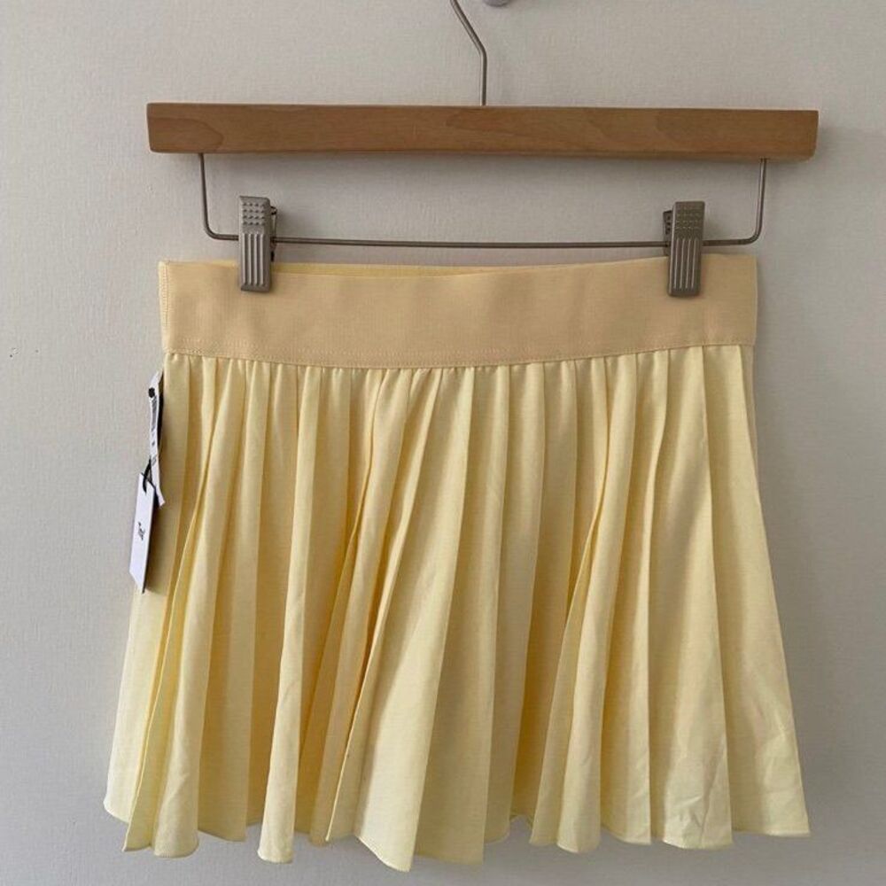 NWT Aritzia Women's Yellow and Cream Skirt